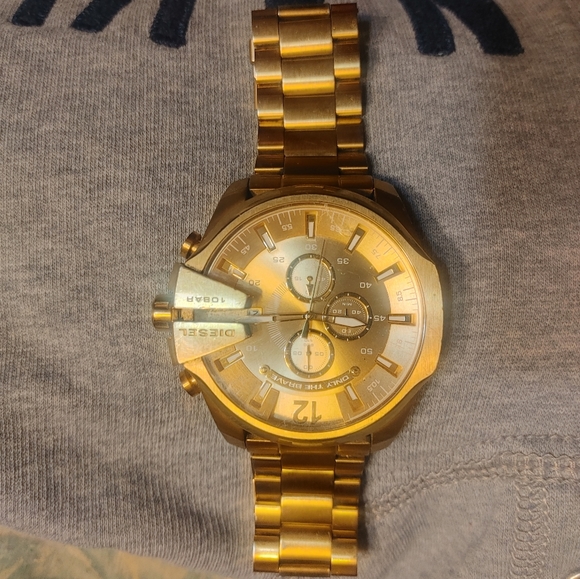 Mens Diesel Gold Tone Watch - Picture 6 of 9